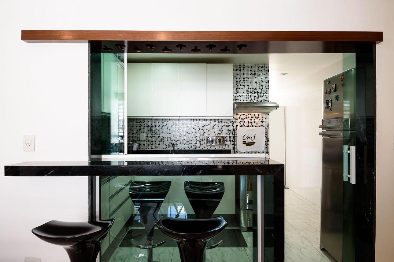 Apartamento 3 Quartos A 200m Da De Ipanema | Vp 220/801 *
